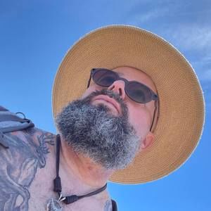 Meet your Posher, Bill